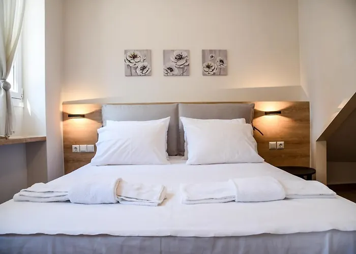 Chrysanthi\'S Apartment